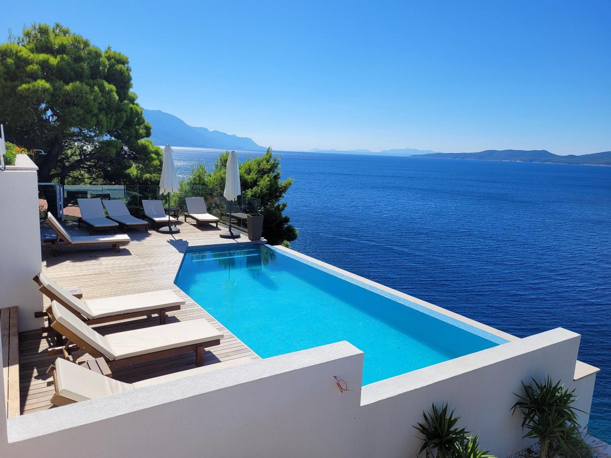 Luxury Apartments Villa Ruzmarina With New Heated Infinity Pool And Lounge Area Marusici  Экстерьер фото